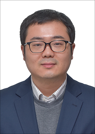 向南